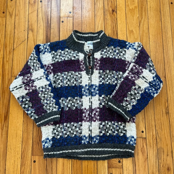 Burberry esque 100% handmade wool sweater, they retail new for 250$+ - Picture 1 of 3